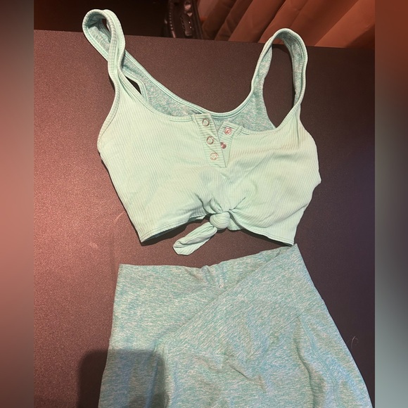 (3) Bombshell Workout Set Bundle - Picture 3 of 13